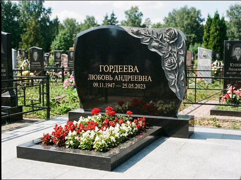 Памятник с барельефом — выполненная работа 16 в Ростове-на-Дону