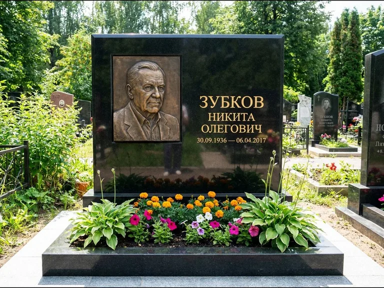 Памятник с барельефом — выполненная работа 19 в Ростове-на-Дону