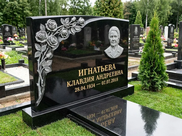 Памятник с барельефом — выполненная работа 45 в Ростове-на-Дону