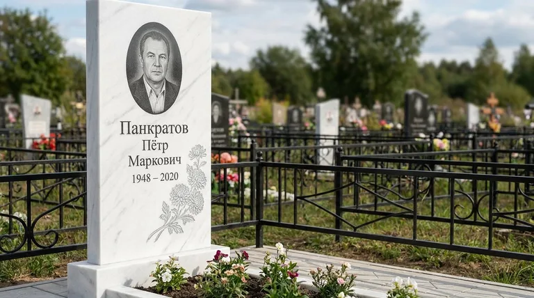 Памятник с гравировкой хризантем — выполненная работа «Панкратов» в Ростове-на-Дону