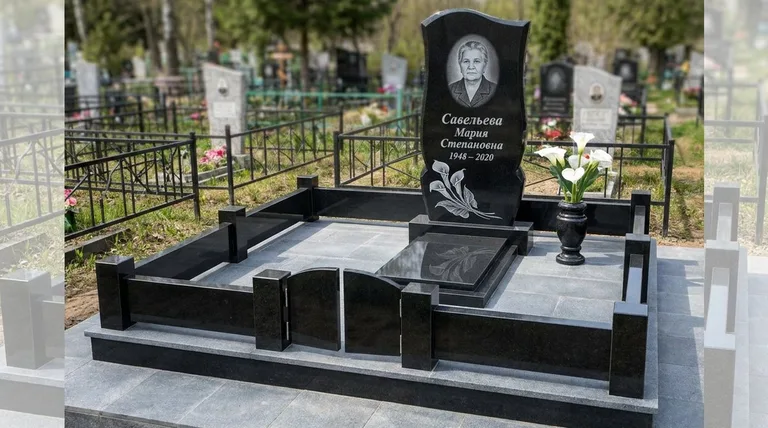 Памятник с гравировкой калл — выполненная работа «Савельева» в Ростове-на-Дону