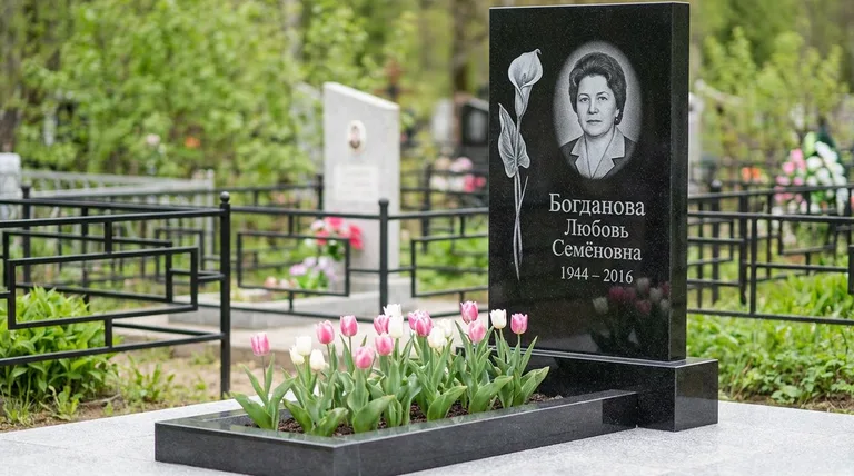 Памятник с гравировкой калл — выполненная работа «Богданова» в Ростове-на-Дону