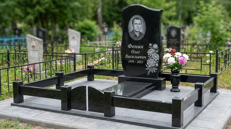 Памятник с гравировкой пионов — выполненная работа «Фомин» в Ростове-на-Дону