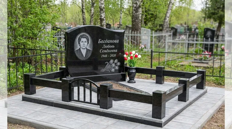 Памятник с гравировкой тюльпанов — выполненная работа «Богданова» в Ростове-на-Дону