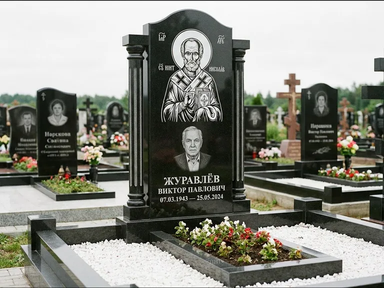 Памятник с гравировкой иконы — икона в резном киоте, работа «Верещагина» в Ростове-на-Дону