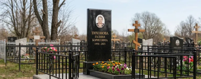 Памятник с художественной гравировкой, Памятники мастерской «Мастер Каменев» на кладбищах Ростова-на-Дону