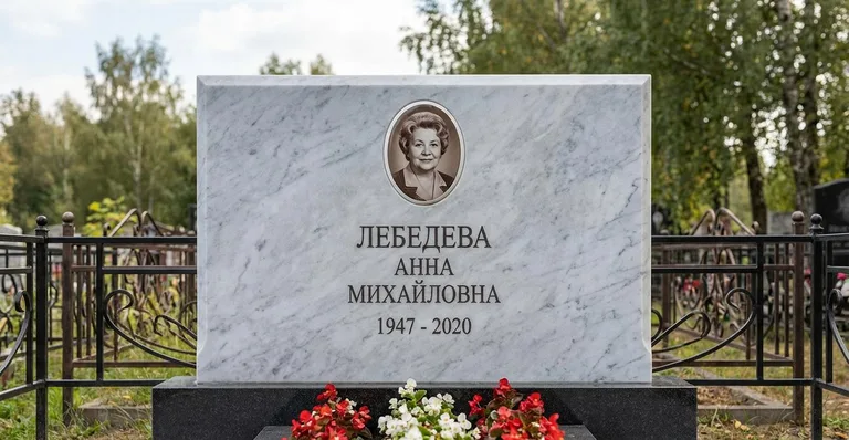Мраморный памятник, Памятники мастерской «Мастер Каменев» на кладбищах Ростова-на-Дону