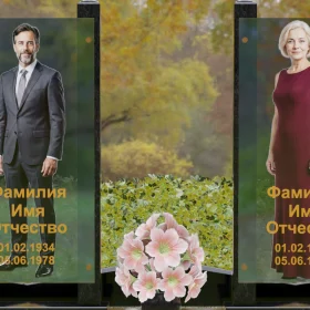 Вертикальный памятник из гранита и стекла - П253