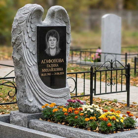 Мемориал с крылом ангела из мансуровского гранита
