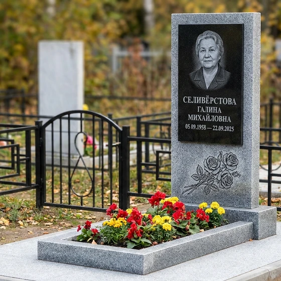 Мемориал с тремя розами на стеле из мансуровского гранита